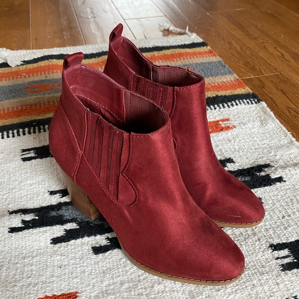 Maroon Booties